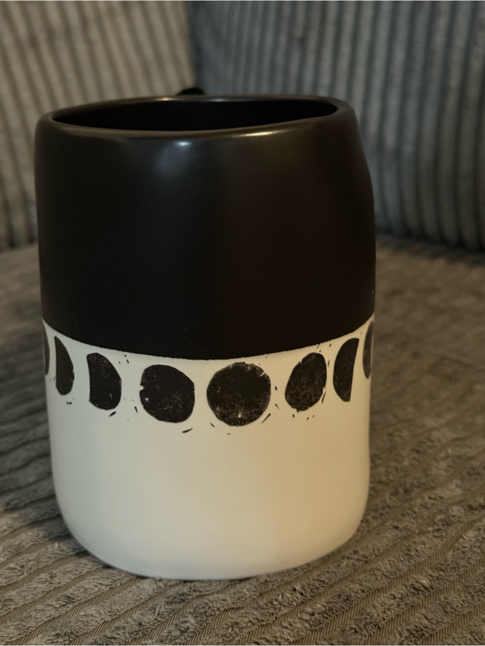 Rae Dunn Black and Cream 'Just a Phase' Moon Phase Mug NWT - Picture 6 of 6